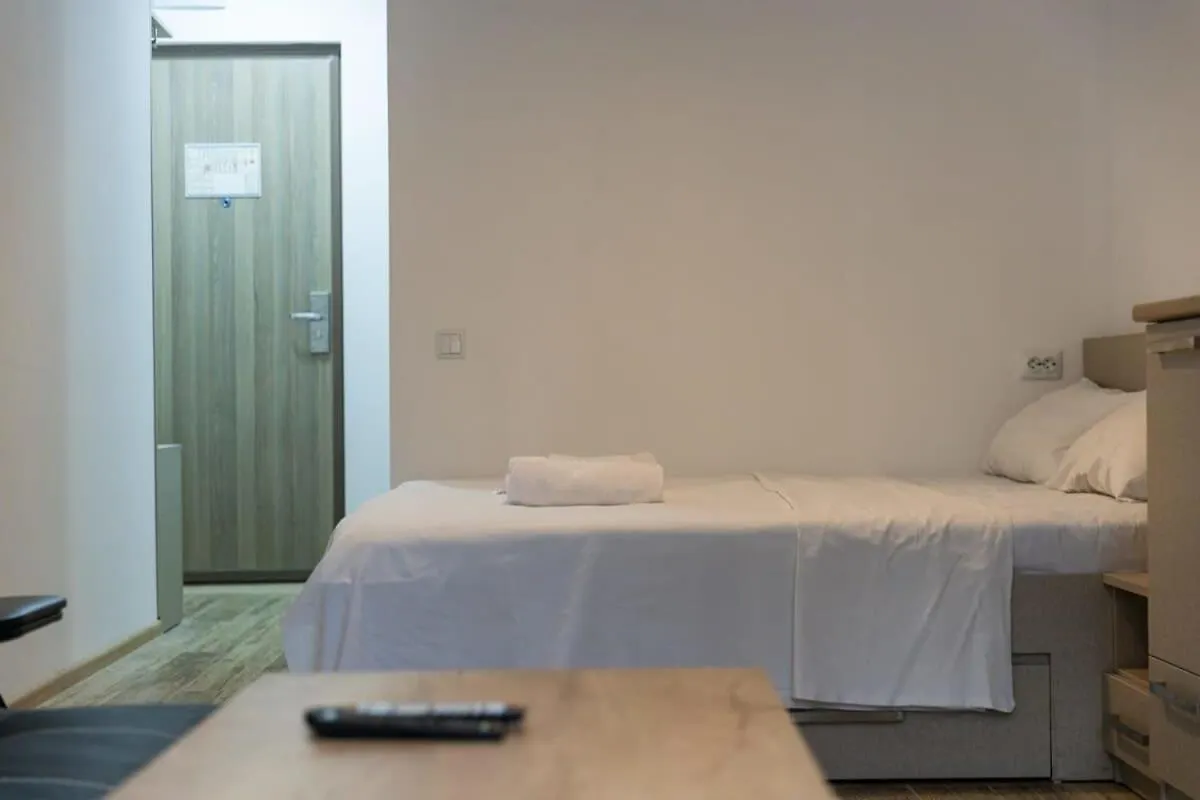 Cozy Studio Apartment For 3 With A Pool Batumi Georgien