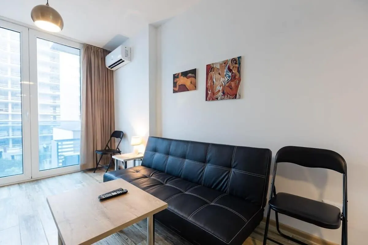 Cozy Studio Apartment For 3 With A Pool Batumi
